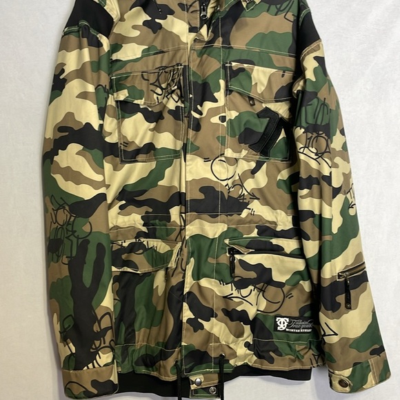 Technine Camo Snowboard Jacket - Picture 2 of 5